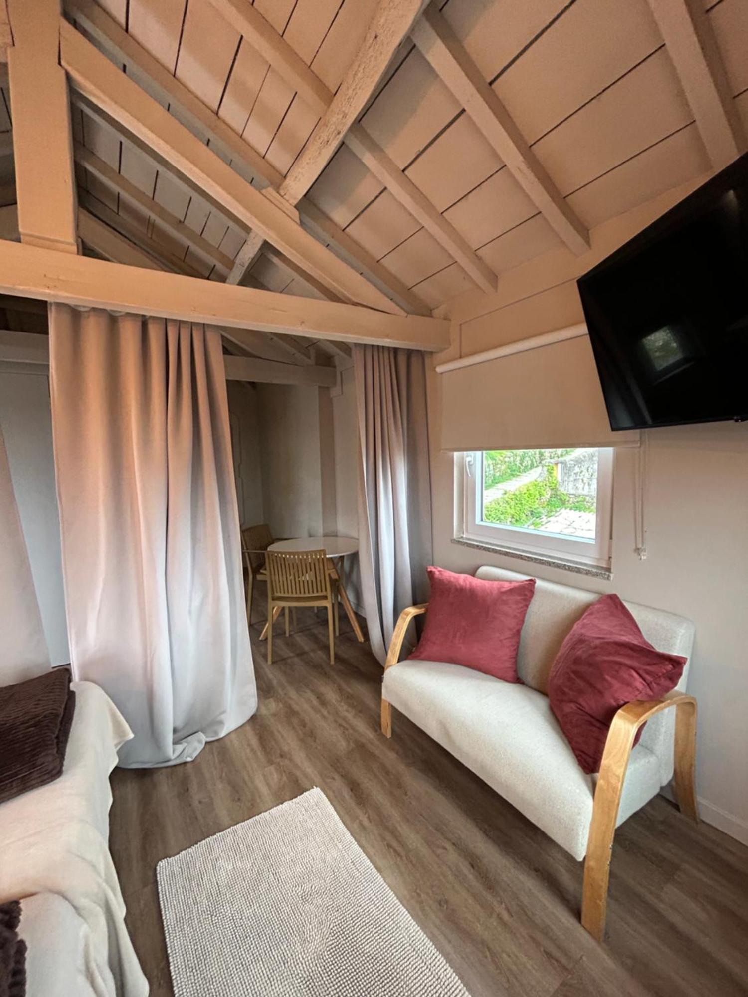 Апартаменты Casas Sebastiao - Tourist House Каминья Номер фото